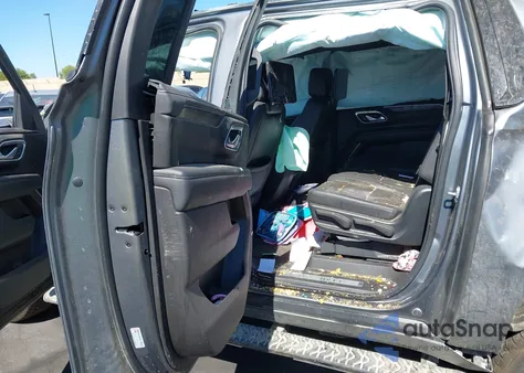 2021 Chevrolet Suburban 4Wd Z71 z USA, uszkodzony, nr VIN 1GNSKDKD2MR363385